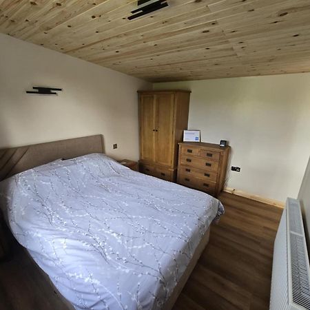 Dunroaming Cabin Pendine Ngoại thất bức ảnh